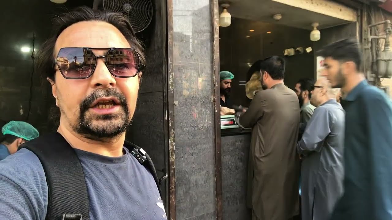 Karachi Iftar Market Visit 😳 | Aaj Ke Samosa Pakora Jalebi & Fruit Chaat Rates | Hasamuddin Vlogs