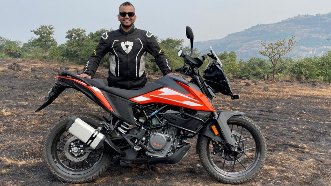 2020 KTM 250 Adventure - Design, Features, Comfort Explained (Hindi + English)