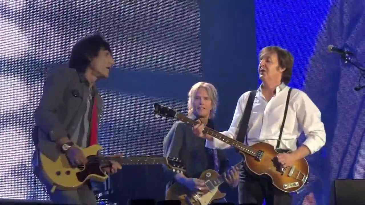 Paul McCartney and Ronnie Wood Get Back HD Live