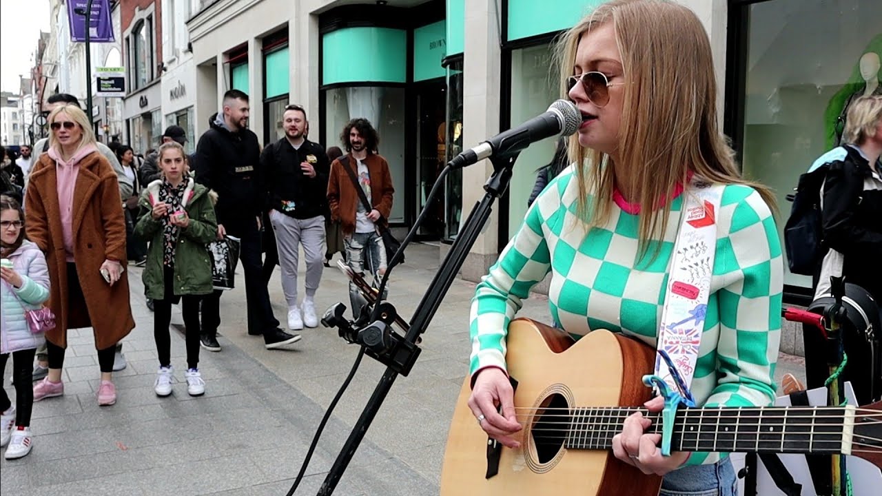A Phenomenal Performance of "The Town I Loved So Well" by Zoe Clarke. (The Dubliners) cover.
