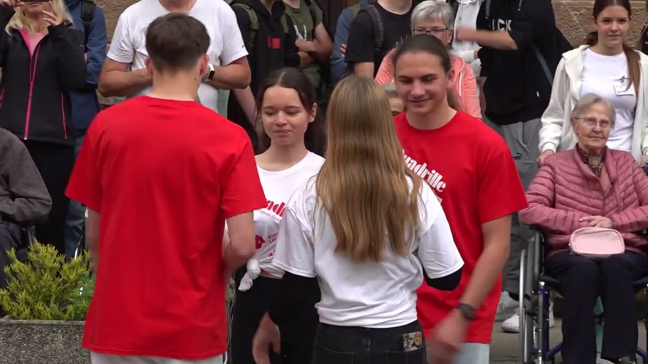 Maturantska ulična četvorka v Litiji - posnetek prireditve