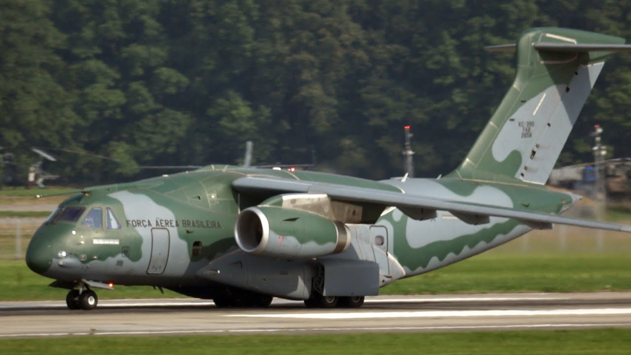 4Kᵁᴴᴰ Departures Embraer KC-390 Millenium Brazilian Air Force + S-70 Blackhawk @ NATO Days 2023