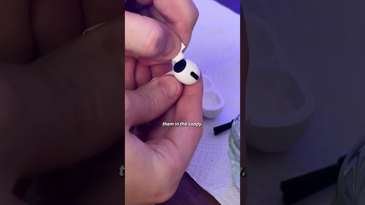 Как чистить AirPods #шорты