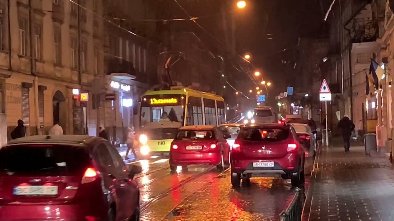 Зустріч 2-х Електронів на Площі Митній (епічне відео 21.11.2025)