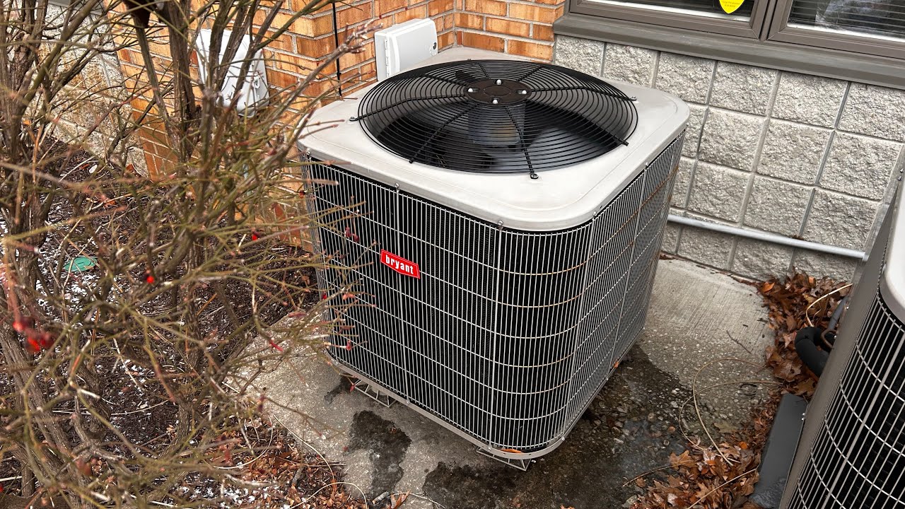 2015 Bryant Legacy Line Heat Pump - Almost Full Defrost Cycle (Steam Show)