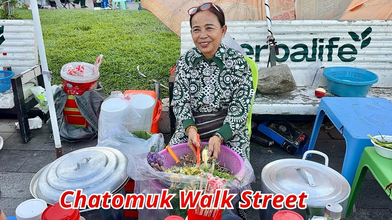 Insane $0.50 Street Food! 🇰🇭 Chatomuk Walking Street Night Market | Phnom Penh, Cambodia