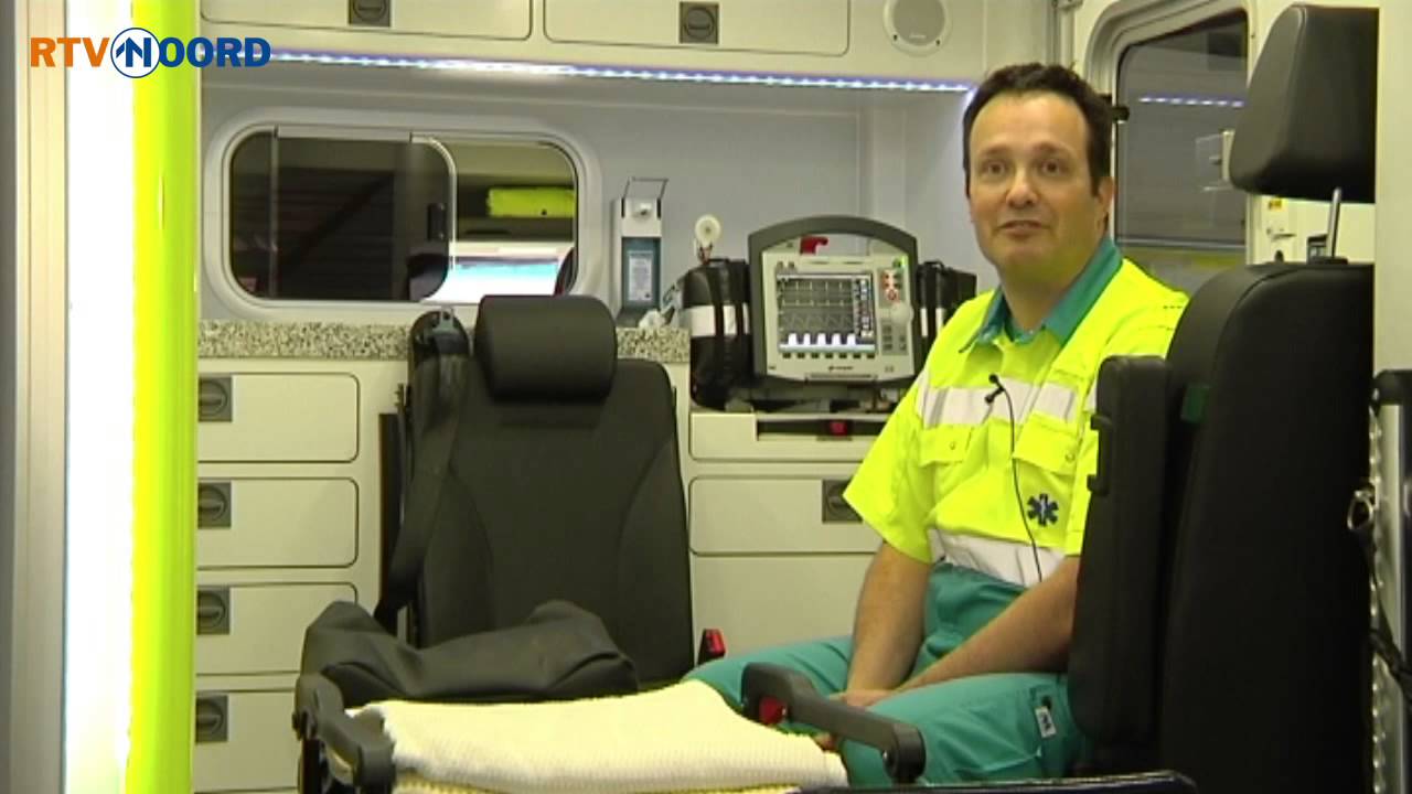 Nieuwe ambulance is een klein ziekenhuis op wielen - RTV Noord