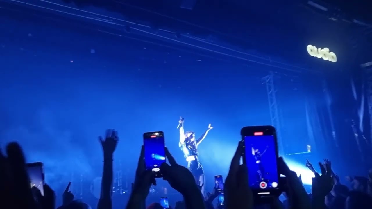 Tether - CHVRCHES (Live at São Paulo - 16/03/2023) [4K 60fps]