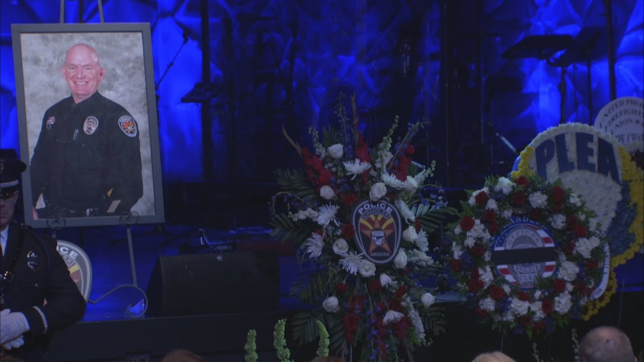 Community says final goodbye to Chandler Officer Farrar