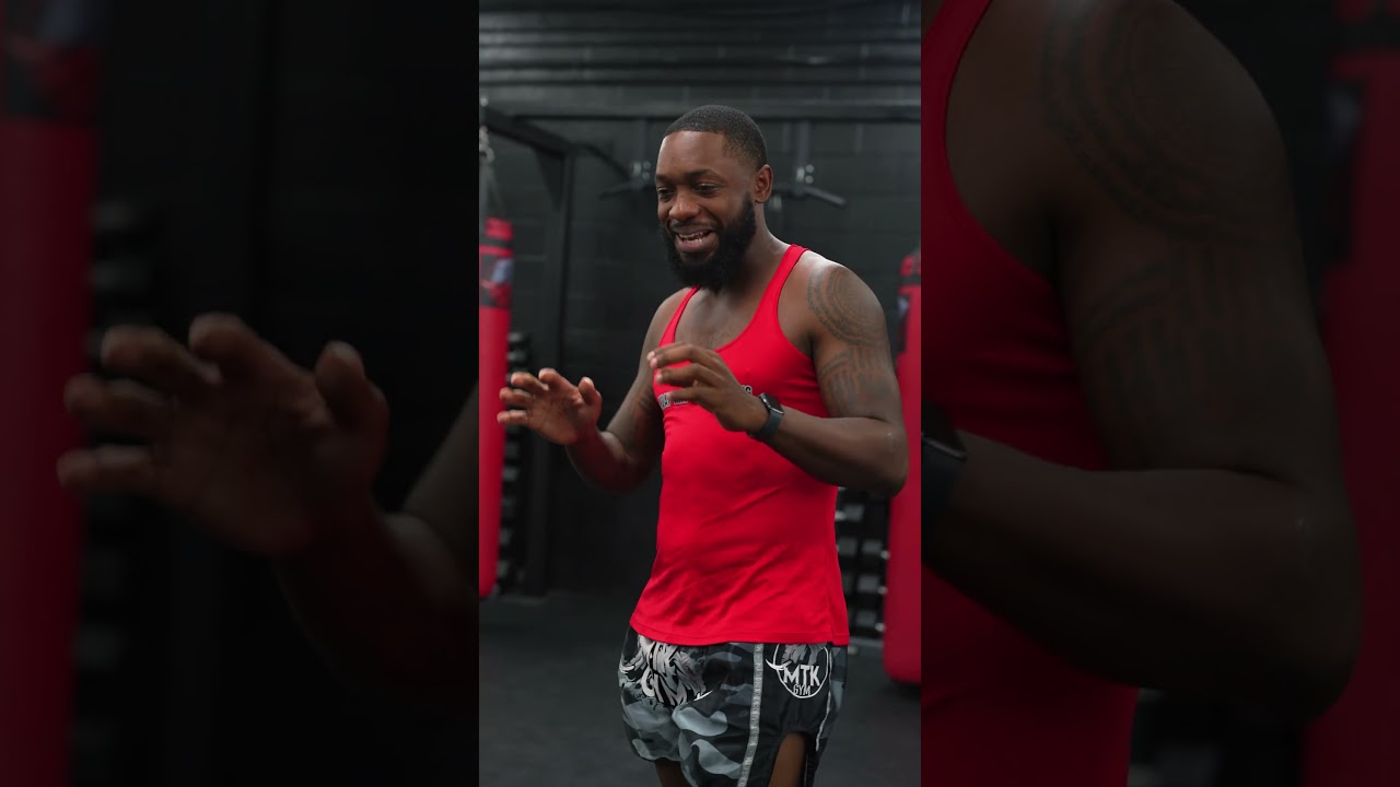 Броски локтей в реалистичных спарринговых упражнениях #mtkgym #муайтай #кикбоксинг