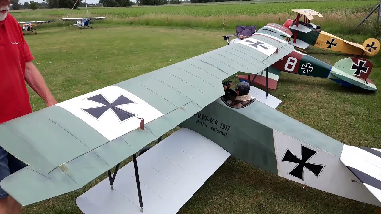 Doppeldecker und Piper Treffen in Bohmte