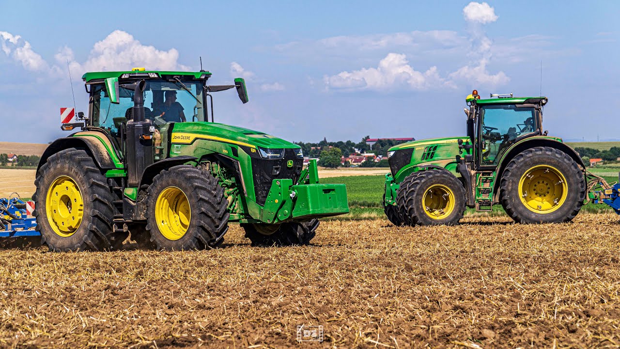 😍 NEW John Deere 8R 370 and 6210R 💚 with Köckerling Vector and Vitu 💙 | Příprava půdy a setí |