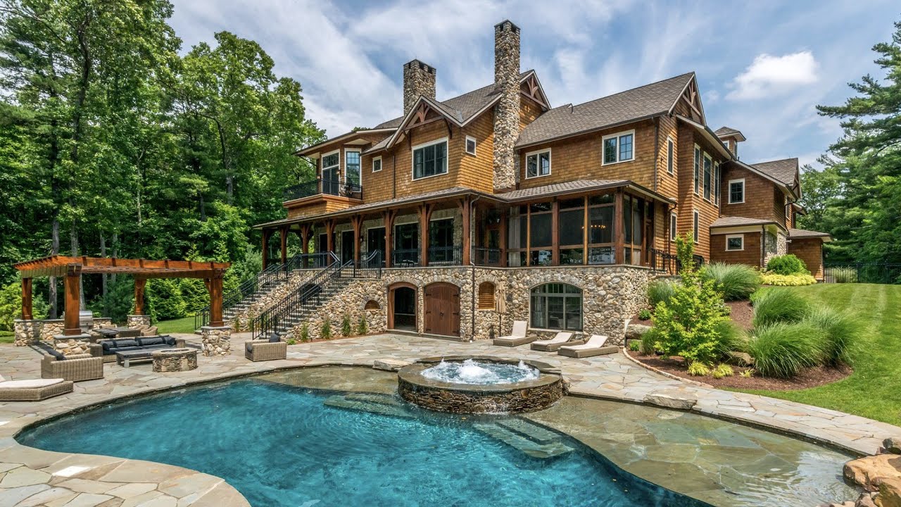 Avon, CT - Deercliff Estate