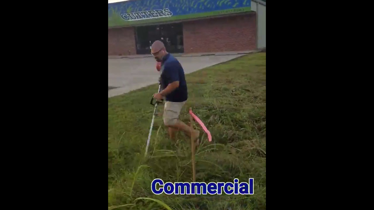 Maruyama Landscaping Blade Demonstration
