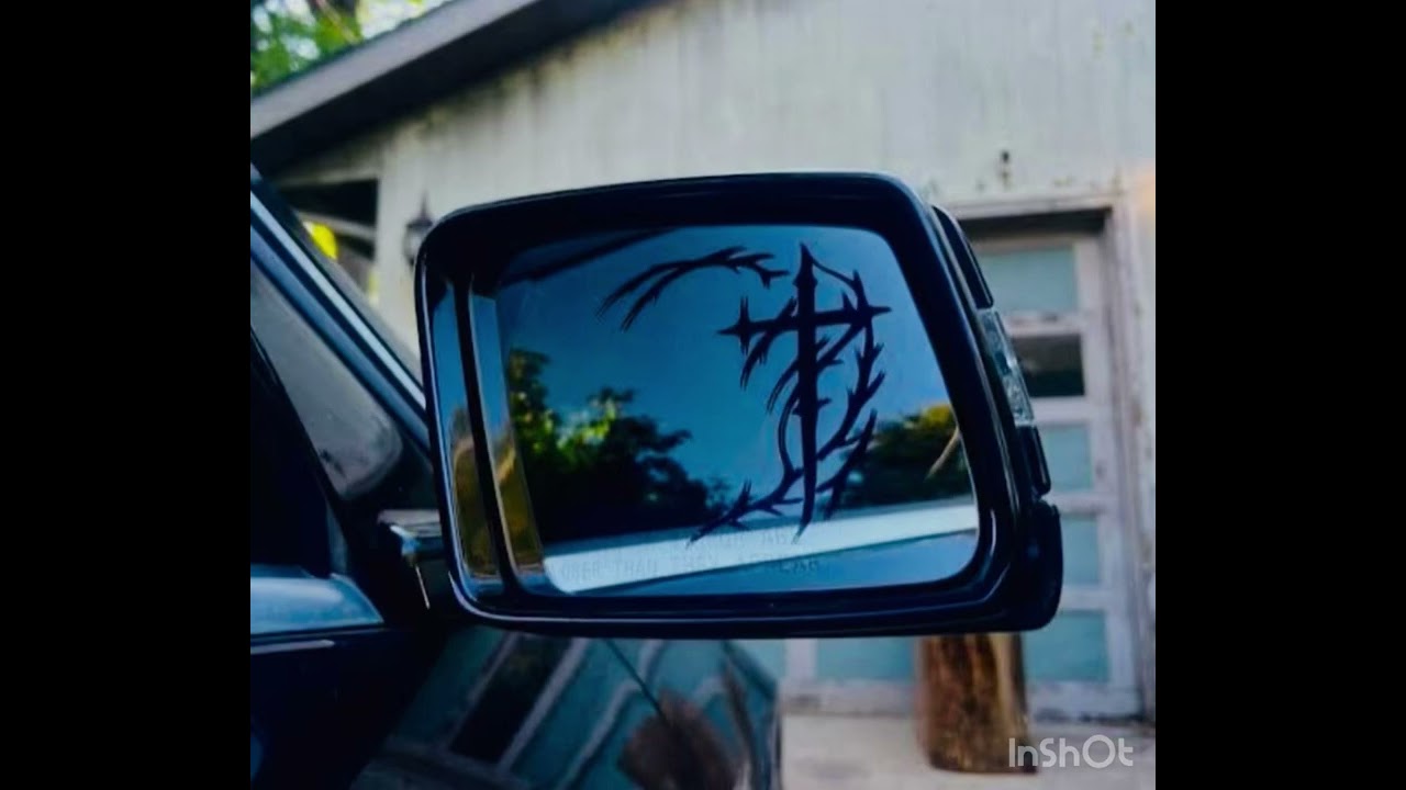 The Nails In The Mirror 