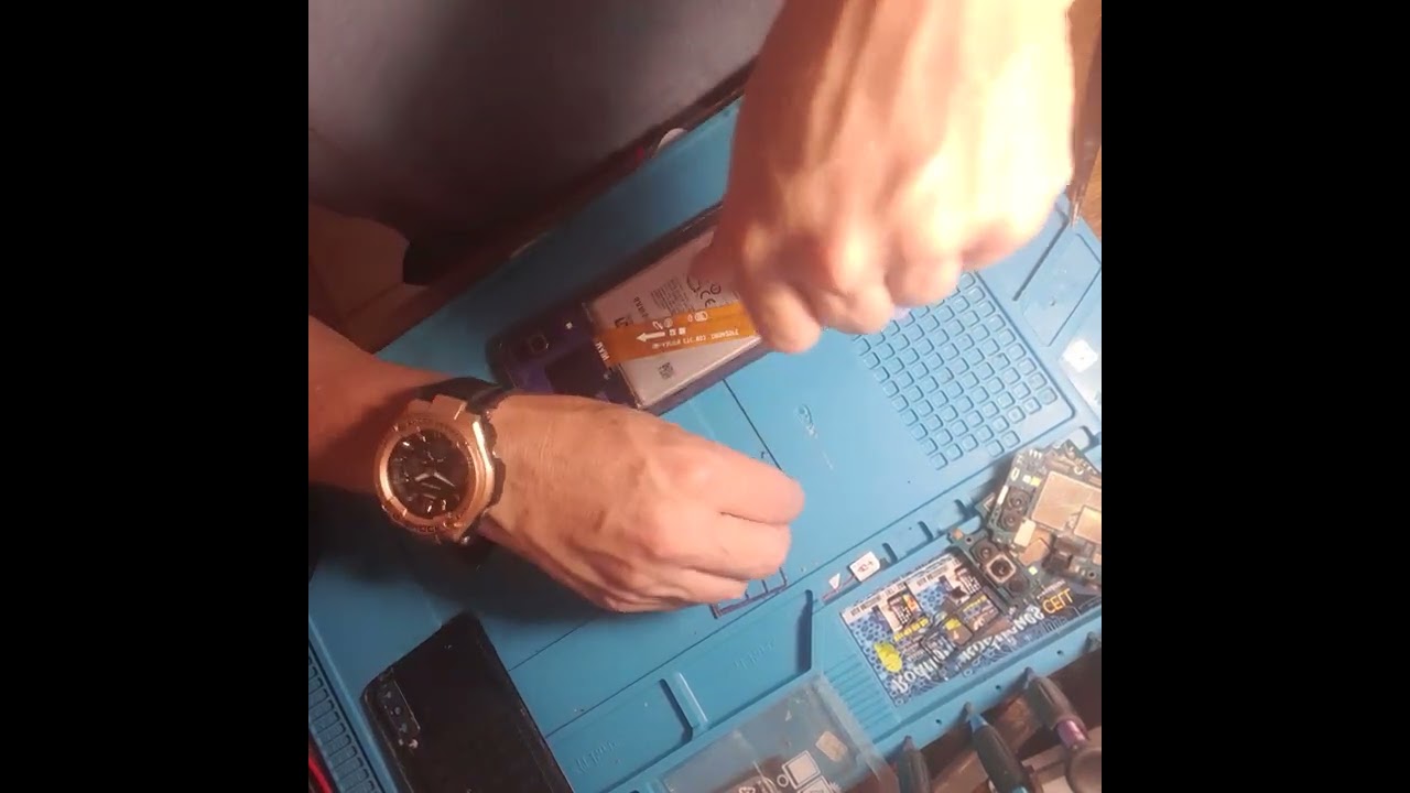 troca da bateria do  Samsung A30 s passo a passo
