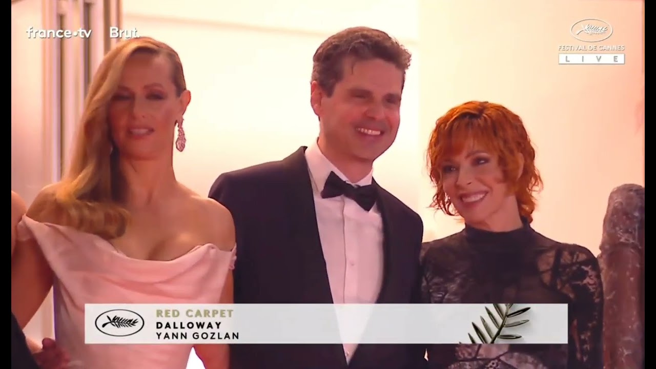 📽 Mylène Farmer et l'équipe DALLOWAY montent les marches - Festival de Cannes 2025