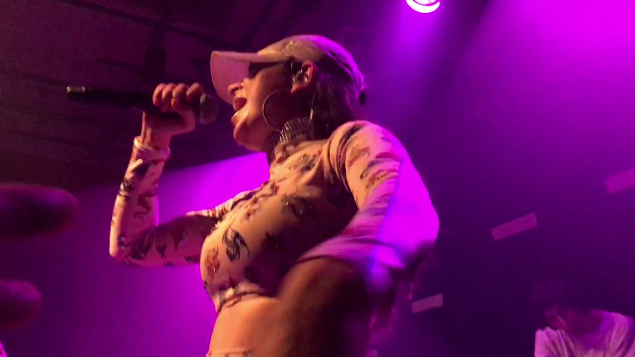 Charli XCX - Drugs LIVE HD (2017) Number 1 Angel Tour San Fran