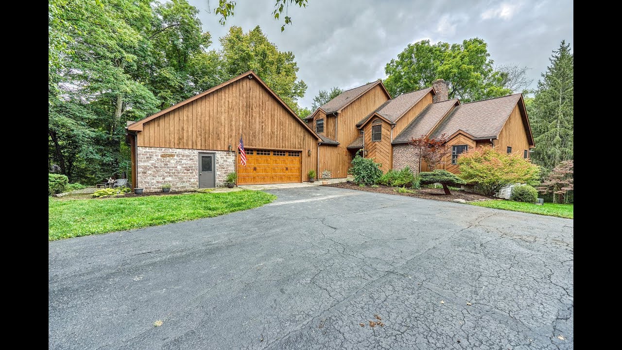211 Basket Rd - Webster, NY