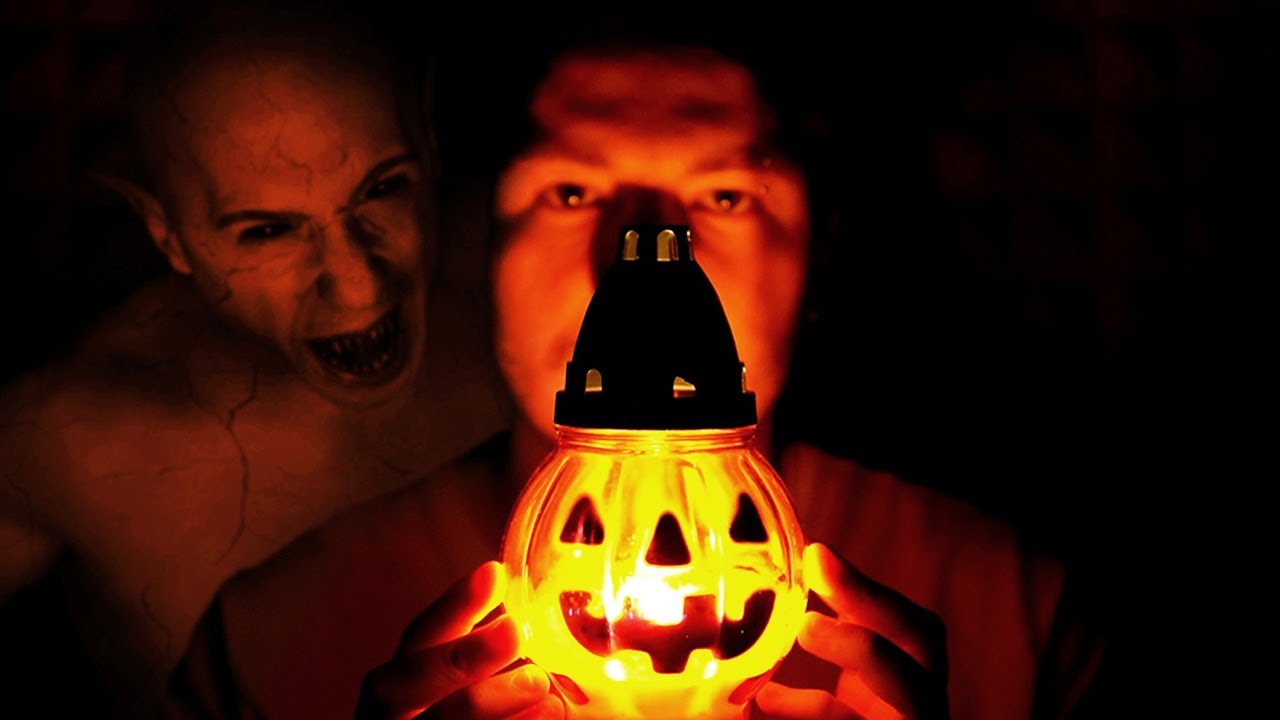 LA CHAT PIÙ SPAVENTOSA DEL WEB *speciale halloween*