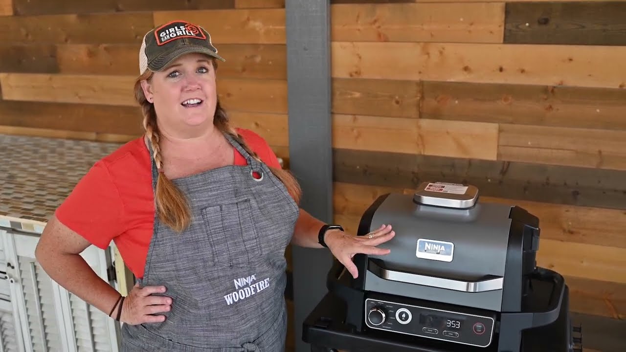 Outdoor Grill | How to Use Smoke Box (Ninja&reg; Woodfire Outdoor Grill)