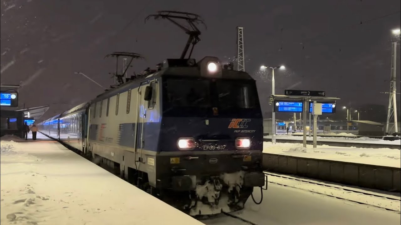 Odjazd EP09-037 Z IC ,,Silesia’’ Na stacji Warszawa Wschodnia