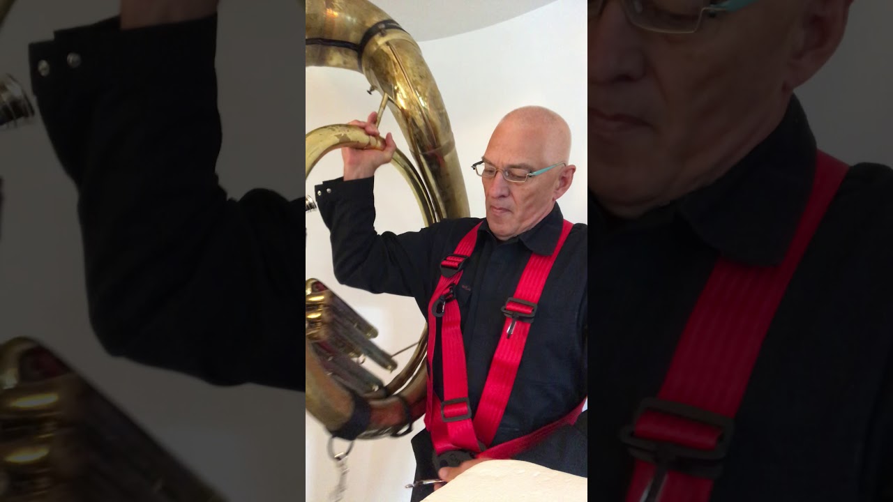 CroXbelt - Gurt/strap/harness for tuba and sousaphone - how to carry the instrument