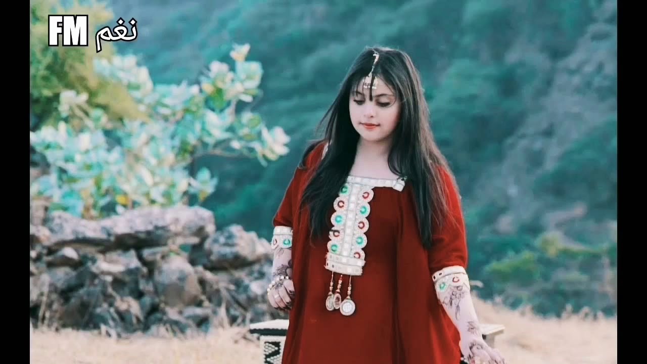 نغم عماني... من روائع الفنان الكبير #سالم_علي_سعيد.. انا بعاتبك يا زين مره..
