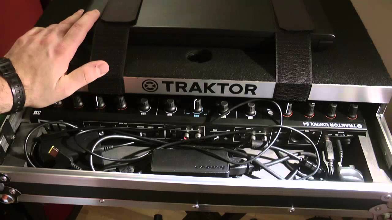 NI Traktor Kontrol S4 flight case