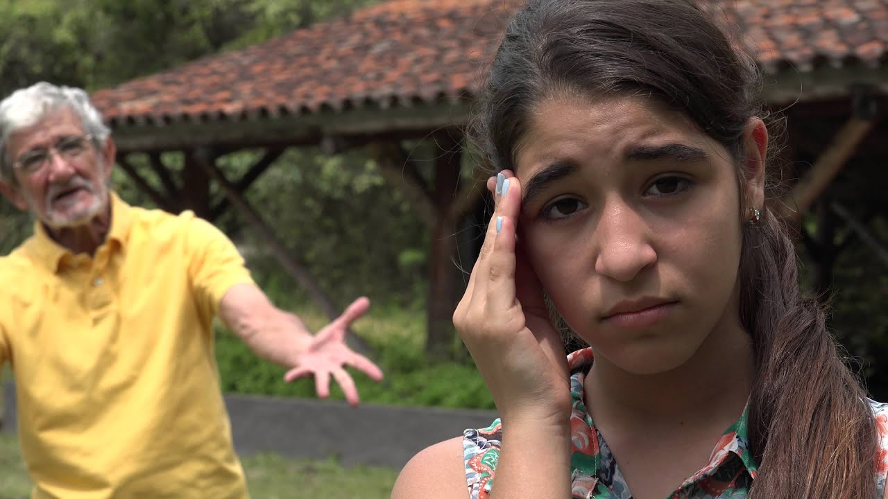 boxconnect.org: C0071 sad girl angry grampa.mov