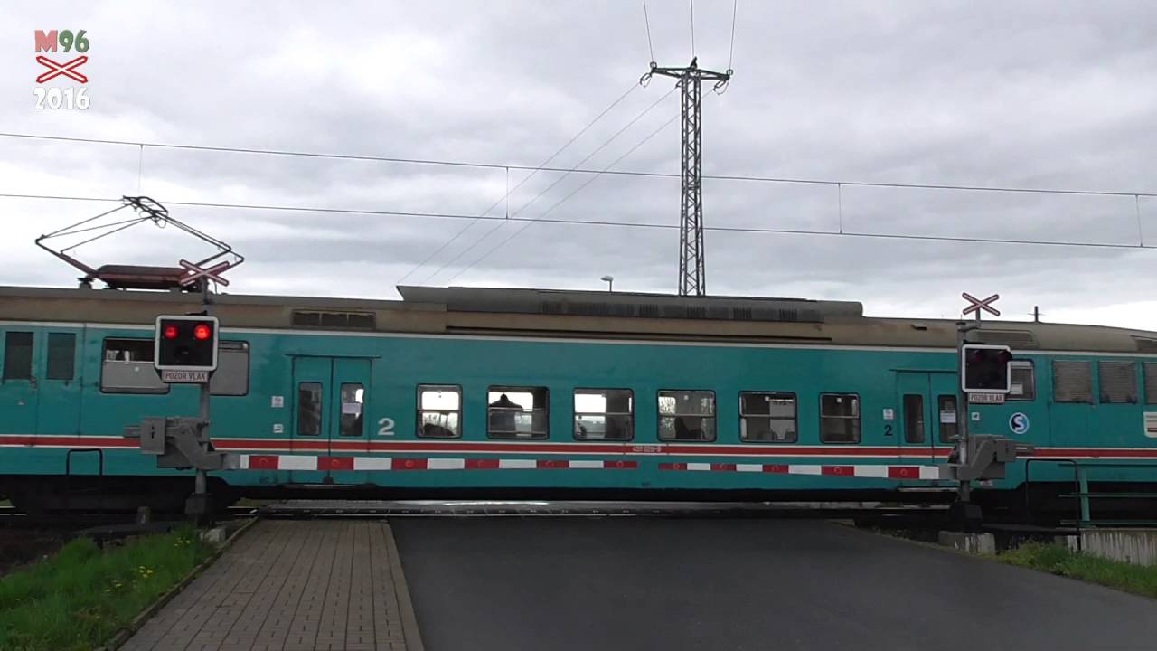 Železniční přejezd Lysá nad Labem #3 [P2922] - 16.4.2016 / Czech railroad crossing