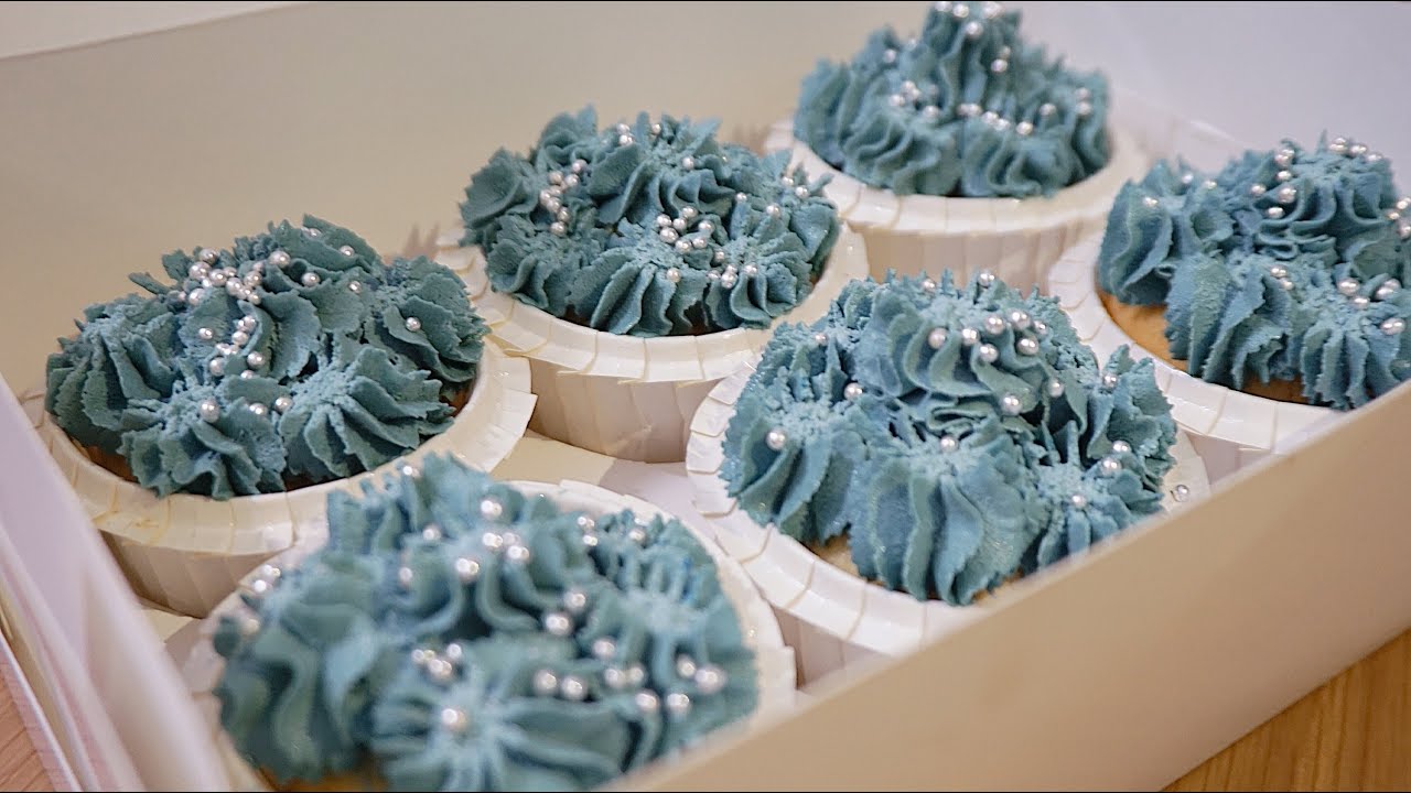 Blue Sky Cupcakes | My Dusty Blue Color Recipe