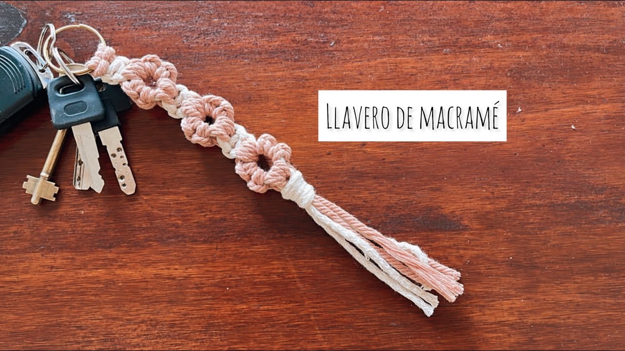 Llavero de macramé con patrón nuevo