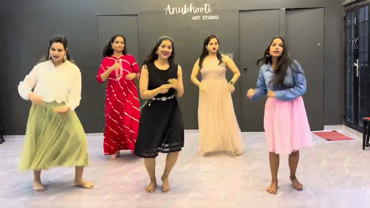 Hawa hawai | Bollywood dance choreography by Priyasha 