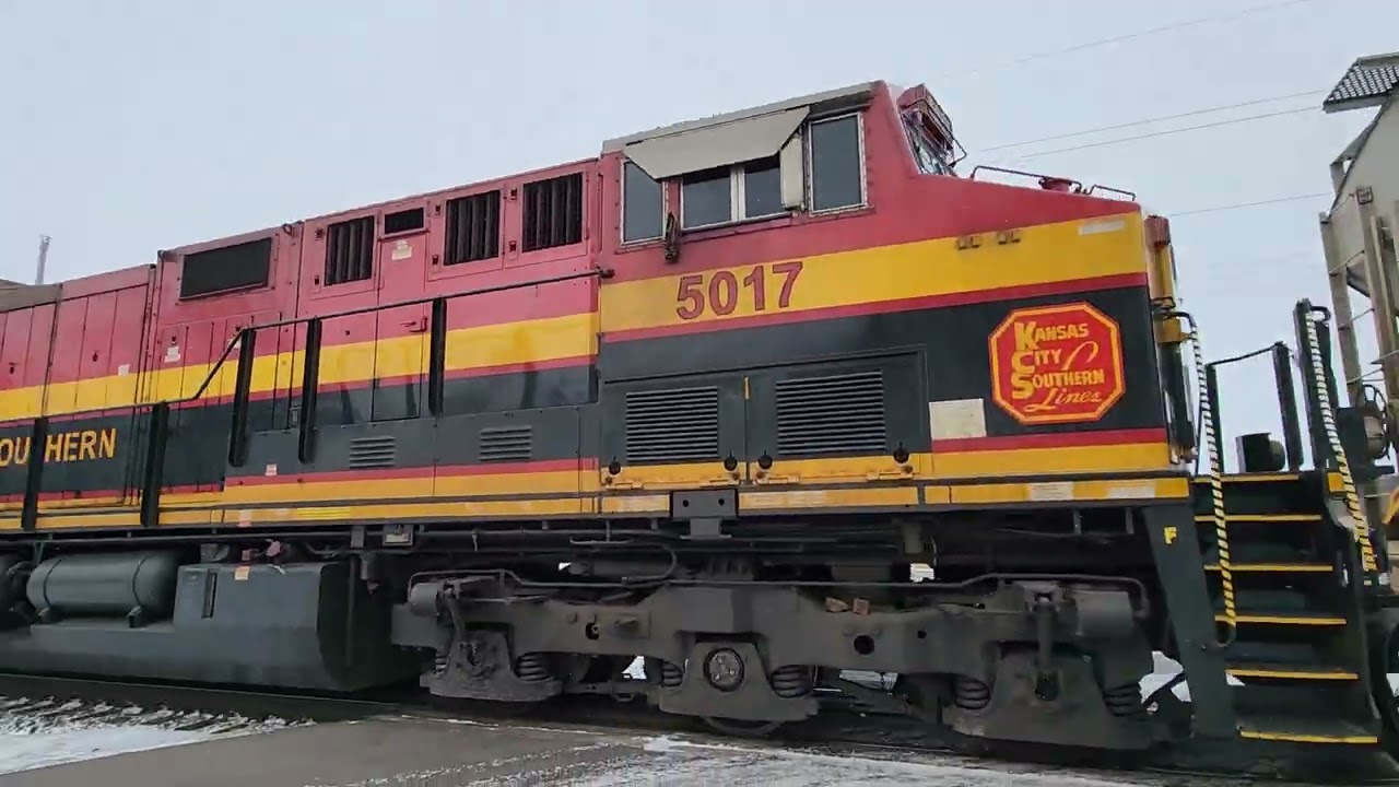 Train 645 Pulling 150 Cars Pulling Into South Haven, MN Siding
