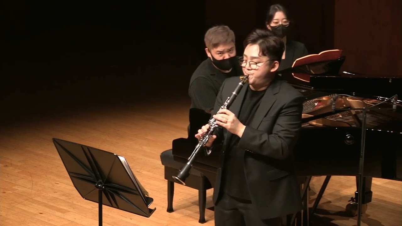 Donghyun Jo - Carl Maria von Weber, Grand Duo Concertant for Clarinet and Piano Op. 48