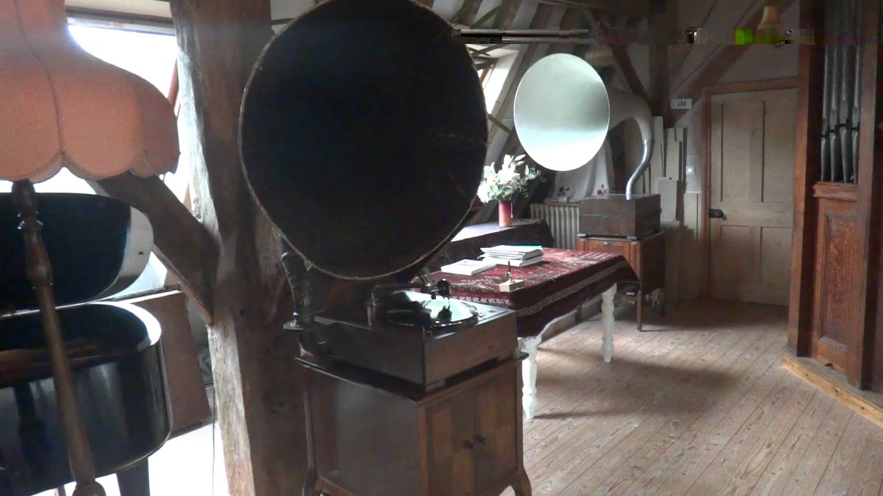 EMG Mk 1X Gramophone---three horn acoustic test !