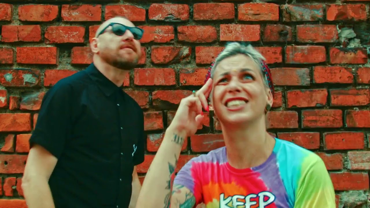 SVETLANAS (ft. Punkreas) - La Ballata Del Terrorista (Official Music Video)