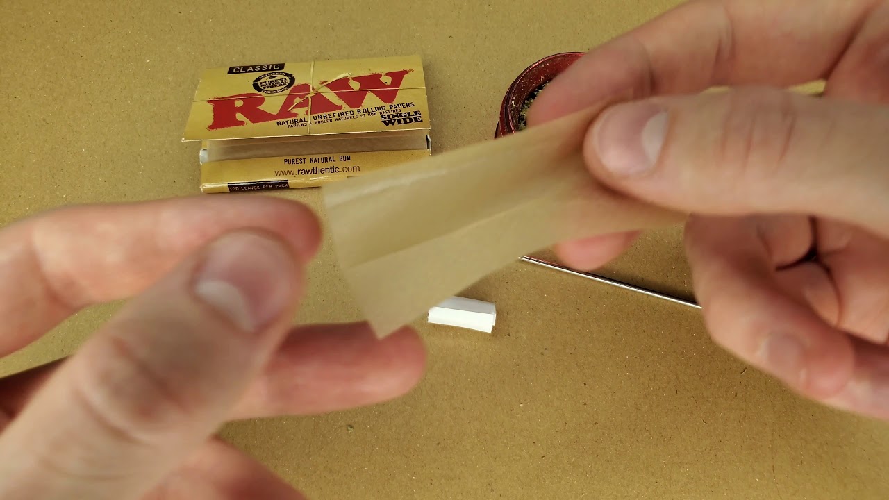 How to Roll a Joint by Hand