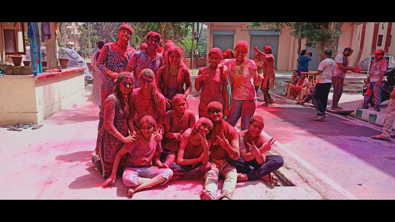 Holi special full enjoyment in U.P style in Lucknow vlog#7 ✌