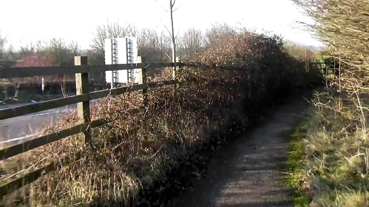 Cycling Winchester to Easton through M3 Junction 9