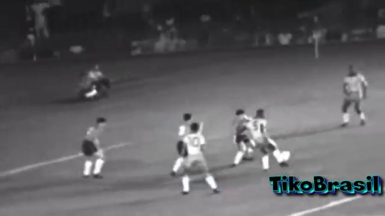 Pelé ● Sombrero skills