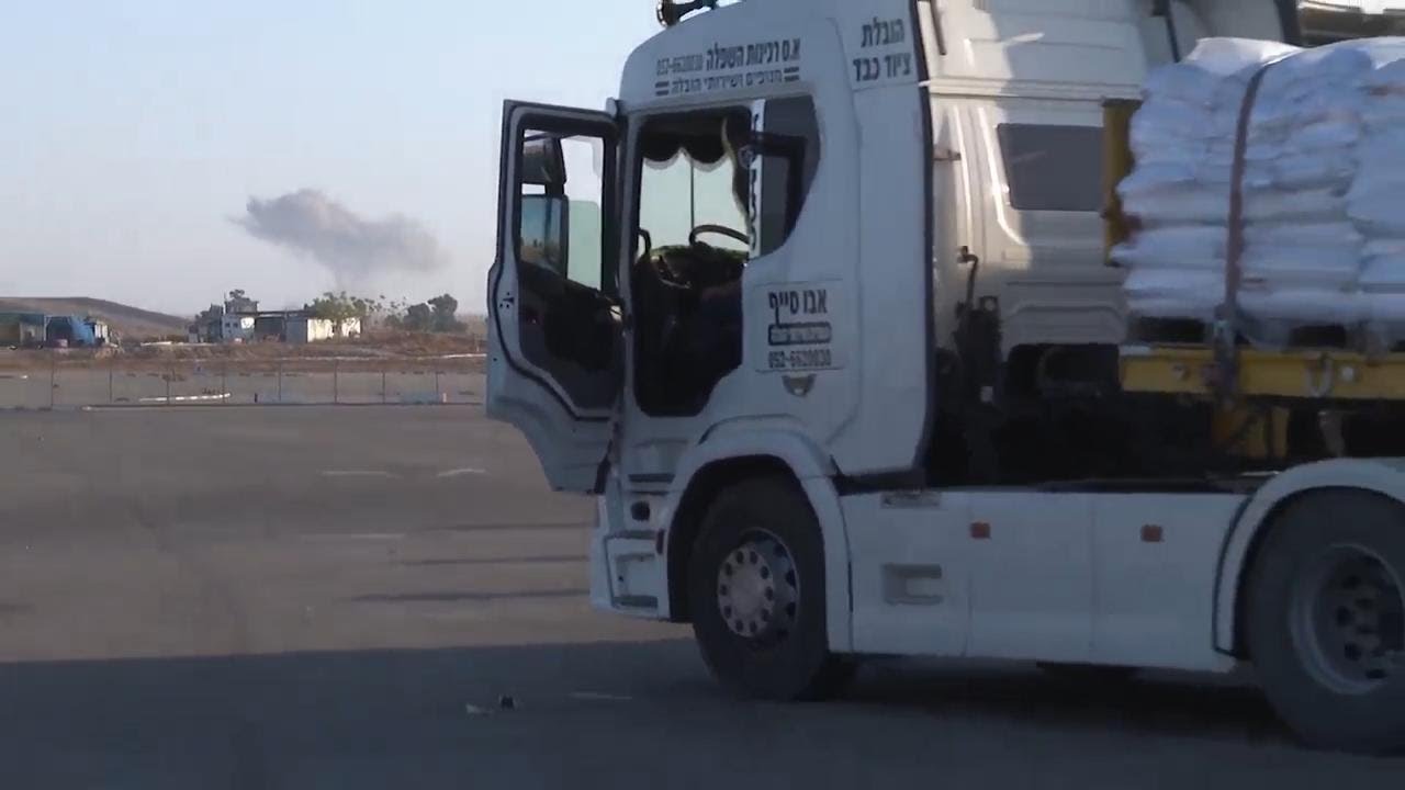 Trucks seen at Kerem Shalom crossing in Israel, UN agency says no aid has yet entered