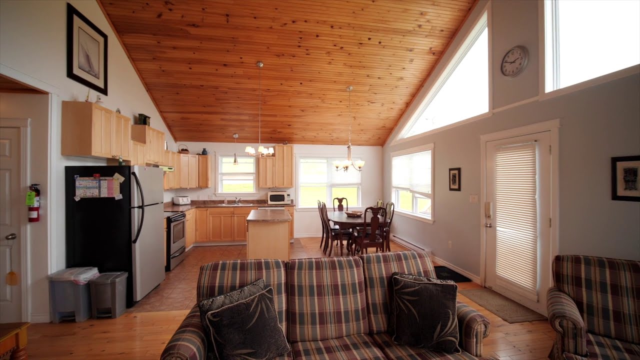 🏠Living in Prince Edward Island | 32 Riverview Drive, New London,PEI | Prince Edward Island REALTOR&copy;