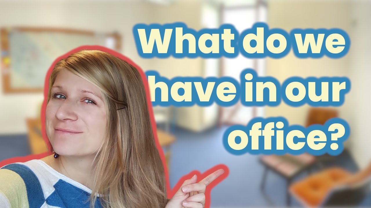 EVERYDAY VOCABULARY - Office with Eliška (CZE subtitles)