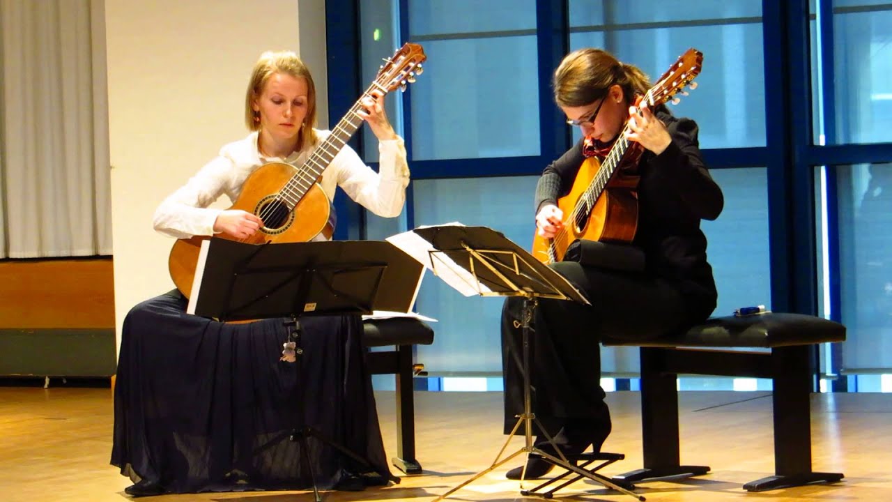 Duo LorKa plays Horo by A.Ourkouzounov