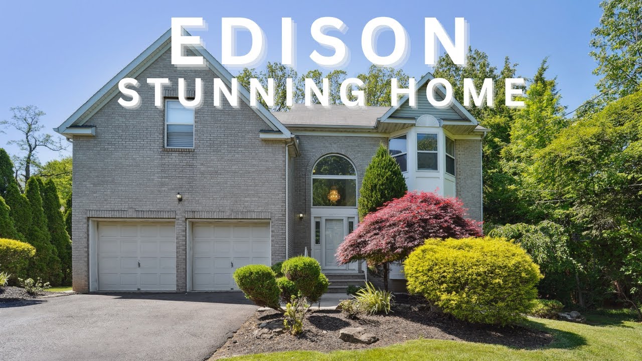 Edison, New Jersey Home | 4 Beds 3 Baths | New Jersey Living | New Jersey Real Estate