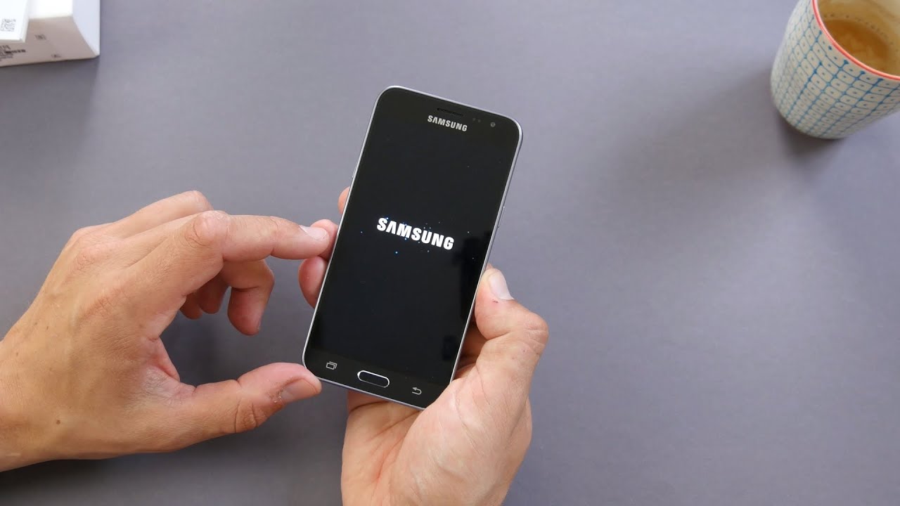 Unboxing: Samsung Galaxy J3 (2016) erster Eindruck | deutsch 🎁 techloupe