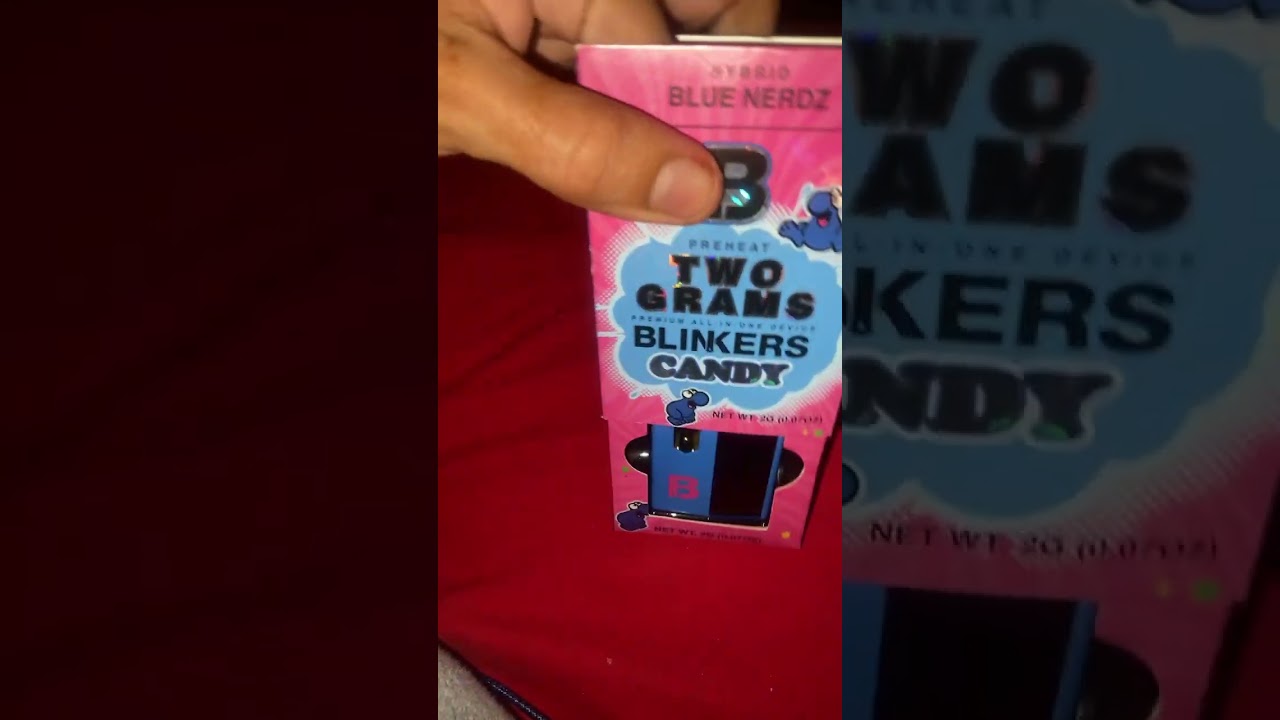 New 2 gram disposable Blinkers blue nerds .🔥 🔥or🗑??  #viralvideo #notforsale #zaza #fyp