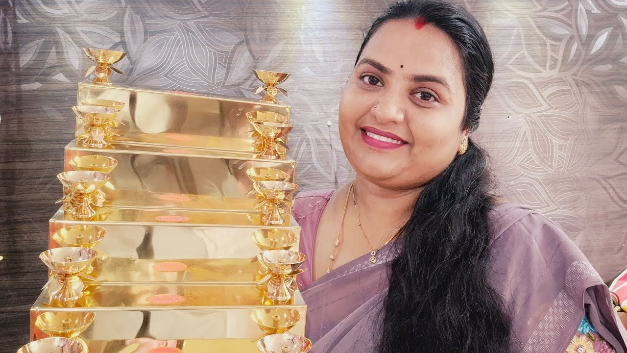 Brass 5 Step Diya Stand || అందమైన స్టెప్ దీపాల స్టాండ్ #brasspoojaitems #stepdiyas @9133734864